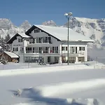 Otel Pizzeria Mittenwald 3*