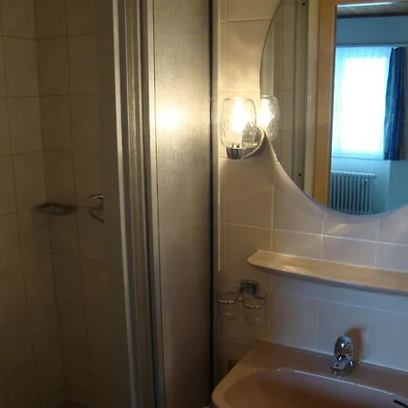 Hotel Pizzeria Mittenwald Hotel 3*