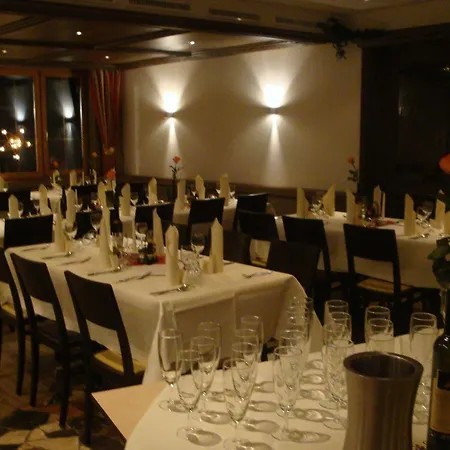 Pizzeria Mittenwald 3*